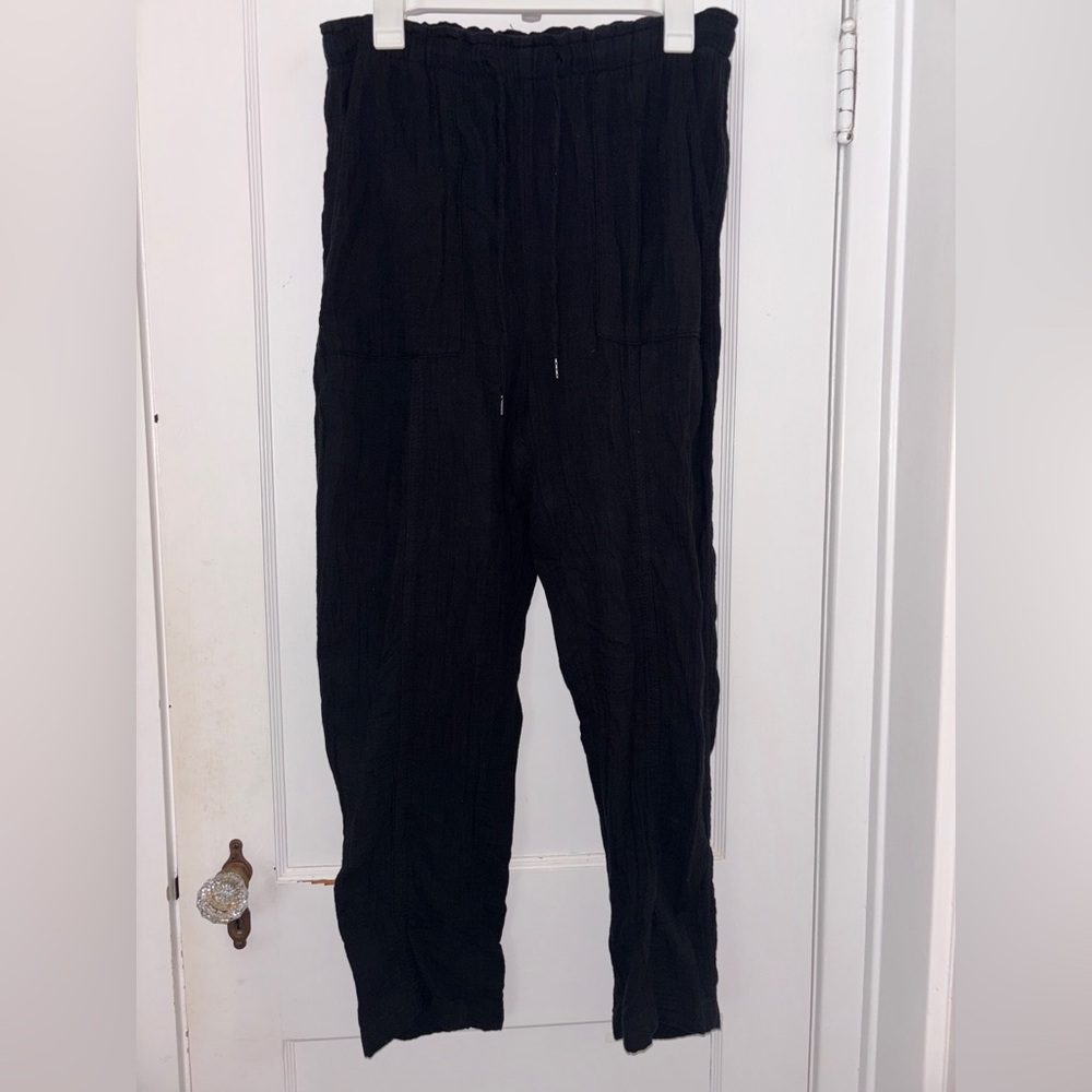 GAP Women’s Black Gauze Pants